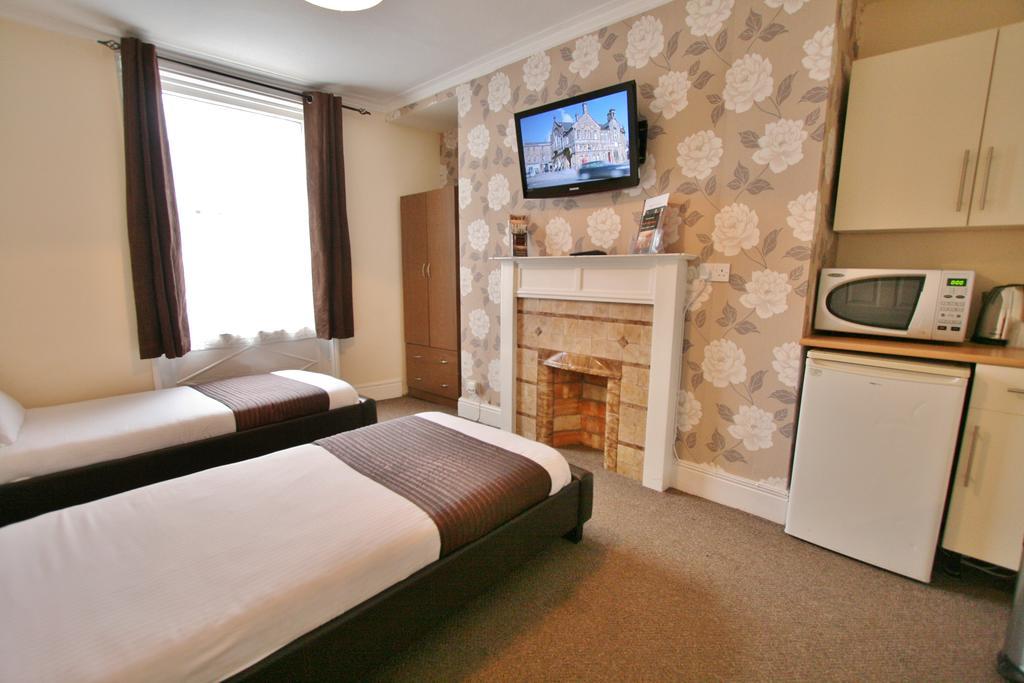 Central Hotel Cheltenham By Roomsbooked Ruang foto